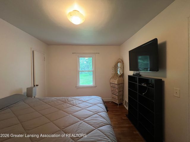 1380 W Wieland Road, Lansing, MI 48906