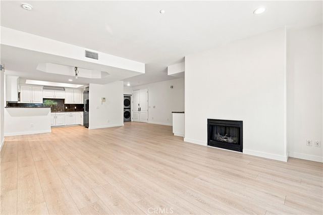 8555 Cashio St APT 101, Los Angeles, CA 90035