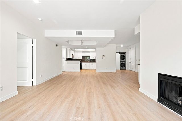 8555 Cashio St APT 101, Los Angeles, CA 90035