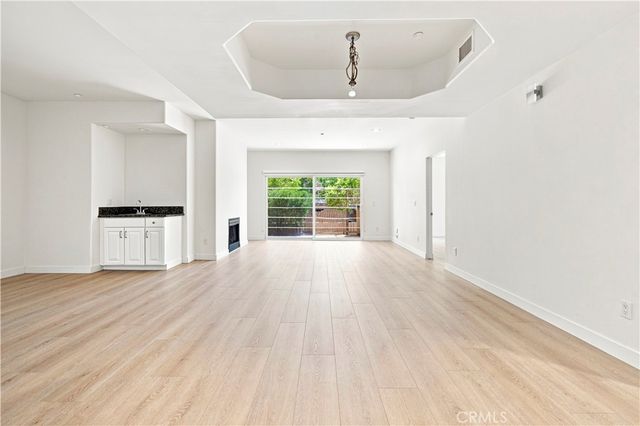 8555 Cashio St APT 101, Los Angeles, CA 90035