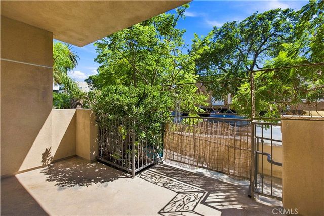 8555 Cashio St APT 101, Los Angeles, CA 90035