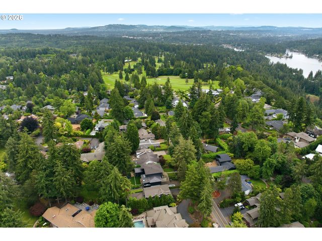 14711 UPLANDS Dr, Lake Oswego, OR 97034