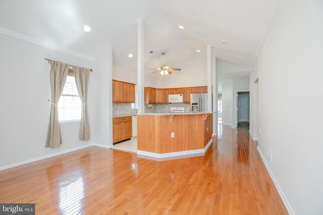 37 BEAR MEADE DR, Hamilton, NJ 08691