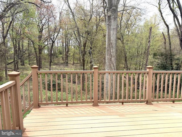 37 BEAR MEADE DR, Hamilton, NJ 08691