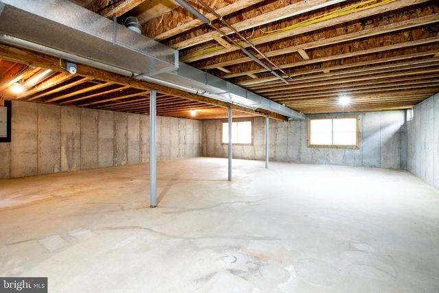 37 BEAR MEADE DR, Hamilton, NJ 08691