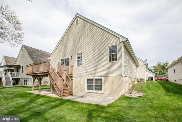 37 BEAR MEADE DR, Hamilton, NJ 08691