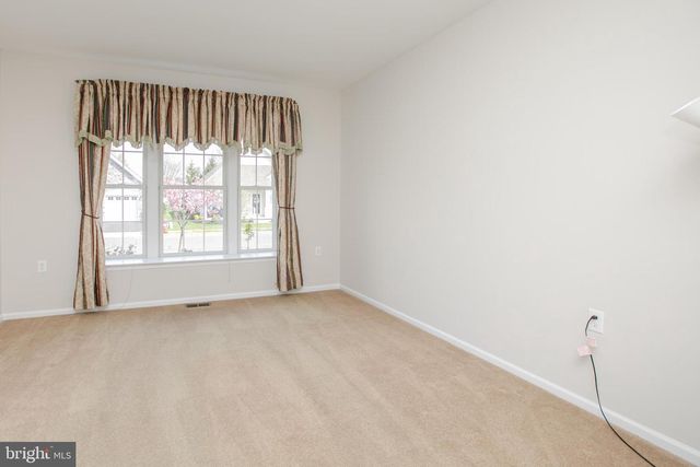 37 BEAR MEADE DR, Hamilton, NJ 08691