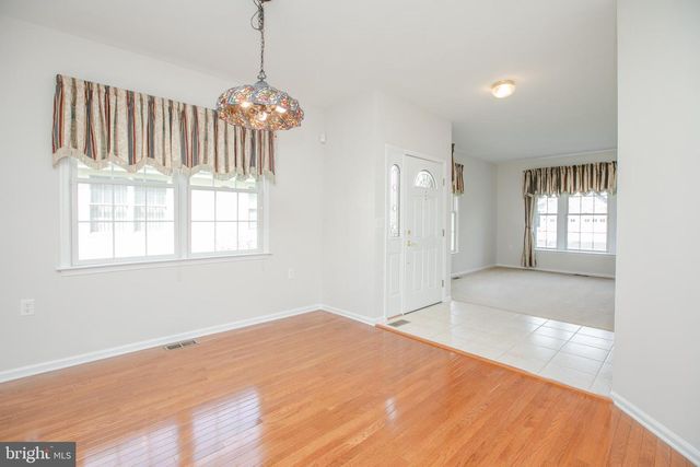 37 BEAR MEADE DR, Hamilton, NJ 08691