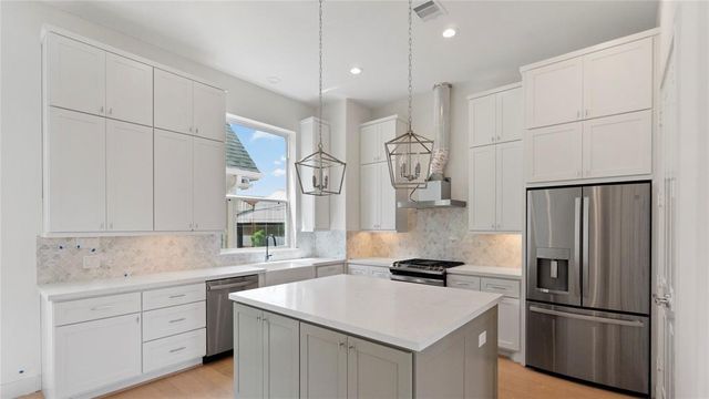 4621 Maxie Street, Houston, TX 77007