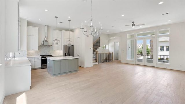 4621 Maxie Street, Houston, TX 77007