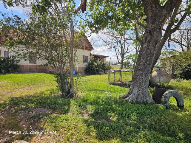 16442 County Road 268, East Bernard, TX 77435