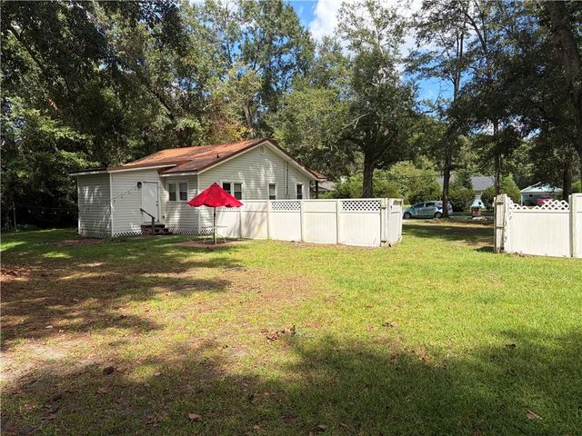 762 Lundys Lane, Mobile, AL 36606