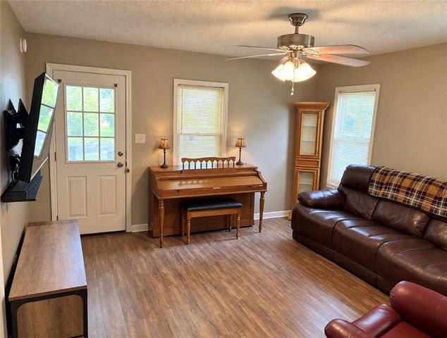 762 Lundys Lane, Mobile, AL 36606