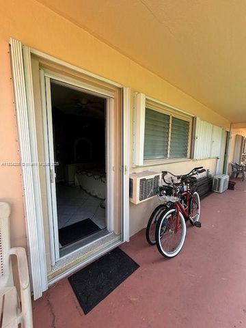 900 SW 11th Ave 4C, Hallandale Beach, FL 33009