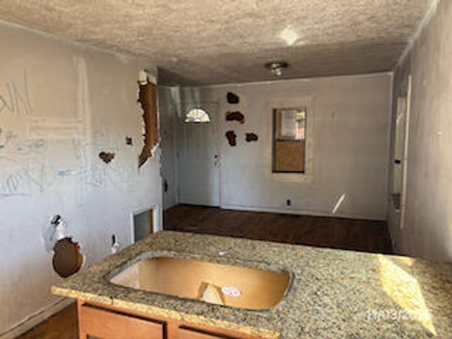 118 Veranda Road NW, Albuquerque, NM 87107