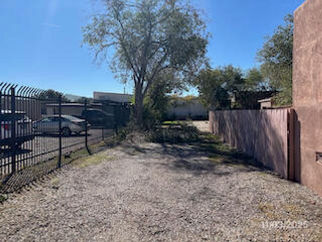 118 Veranda Road NW, Albuquerque, NM 87107