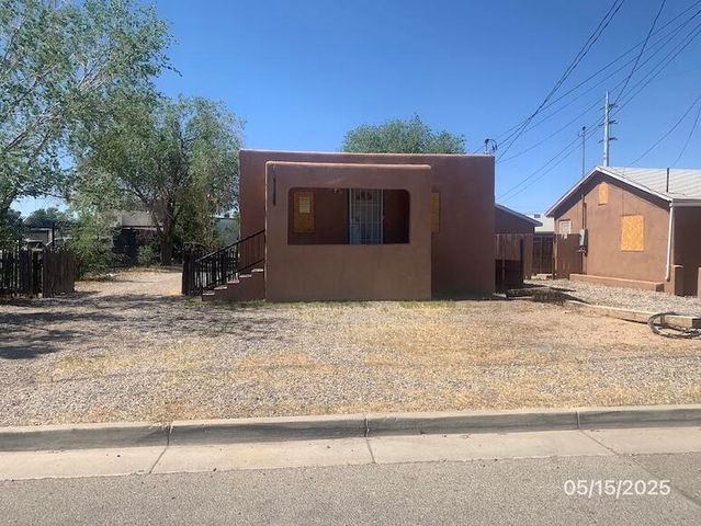 118 Veranda Road NW, Albuquerque, NM 87107