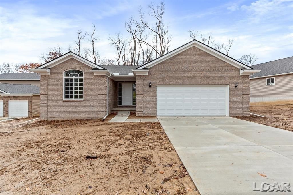 803 War Bonnet Drive, Tecumseh, MI 49286
