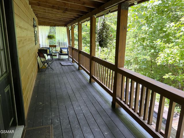 438 Country Square Road, Newport, TN 37821