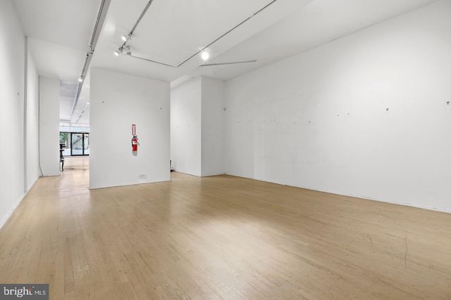 523 N CHARLES ST, Baltimore, MD 21201