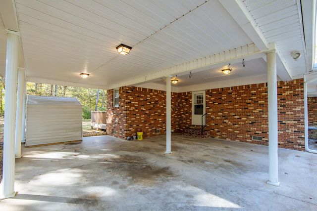 380 WALKERTOWN DR, Savannah, TN 38372