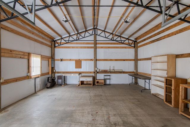 380 WALKERTOWN DR, Savannah, TN 38372