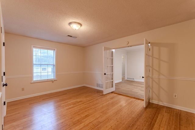 380 WALKERTOWN DR, Savannah, TN 38372