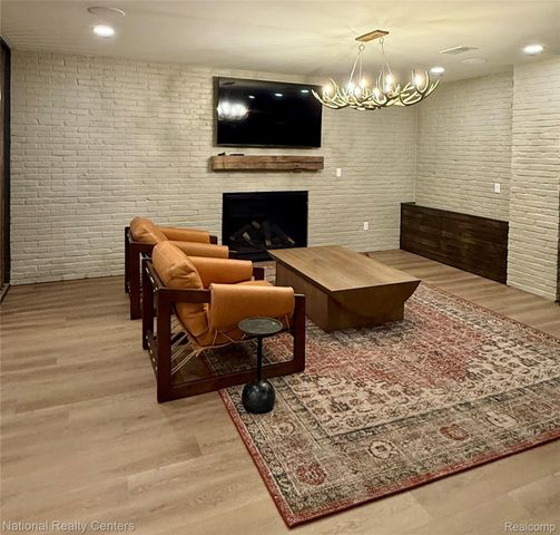 42501 Clemons Drive, Plymouth Charter Township, MI 48170