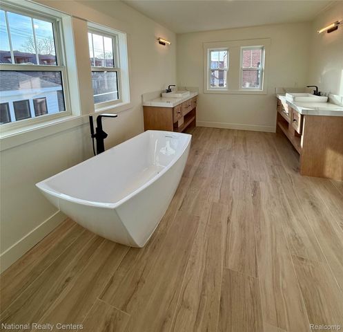 42501 Clemons Drive, Plymouth Charter Township, MI 48170