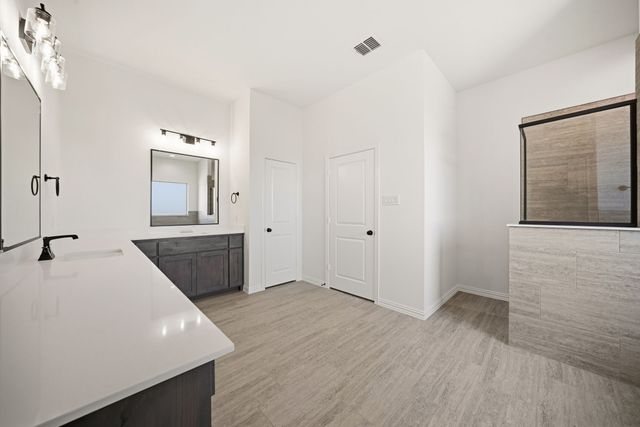 441 Paradise Ridge Drive, Waxahachie, TX 75167