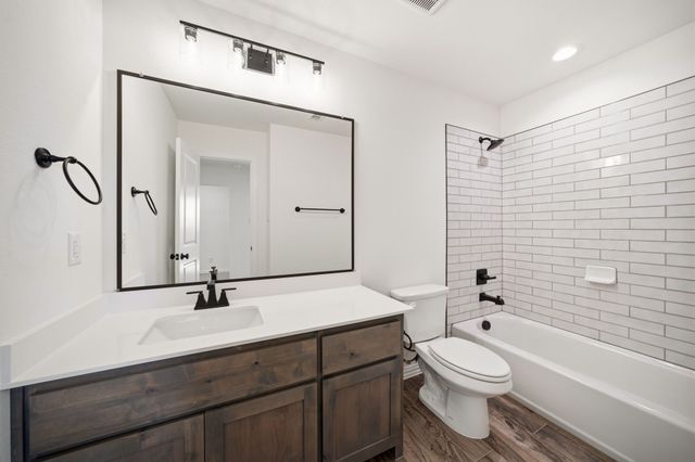 441 Paradise Ridge Drive, Waxahachie, TX 75167