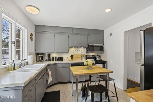 19 Hillcrest Drive, Sand Lake, NY 12196