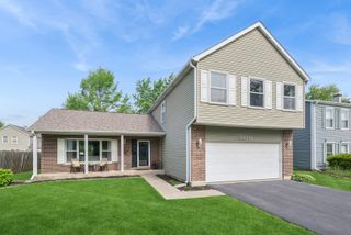 5S742 Meadow Lake Drive, Naperville, IL 60540
