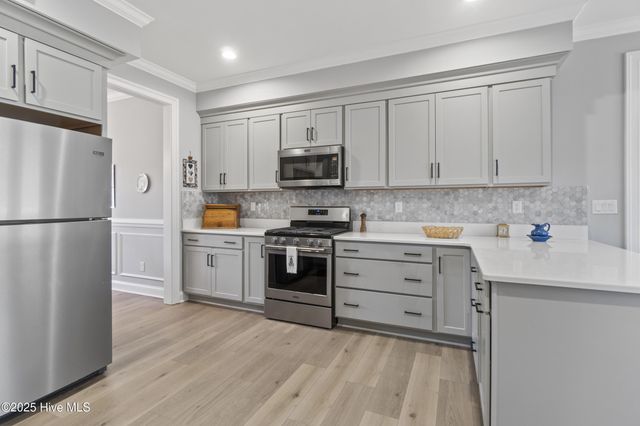 390 Albemarle Boulevard, Hertford, NC 27944