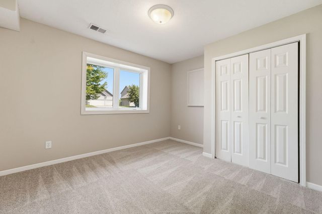 9155 Fairway Hill Drive, Elko New Market, MN 55020