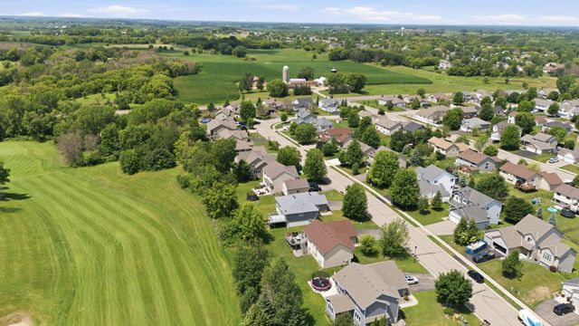 9155 Fairway Hill Drive, Elko New Market, MN 55020