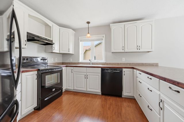 9155 Fairway Hill Drive, Elko New Market, MN 55020