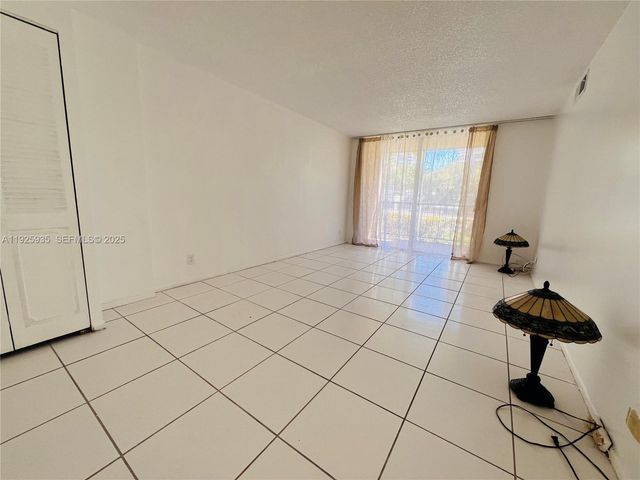501 Three Islands Blvd 119, Hallandale Beach, FL 33009