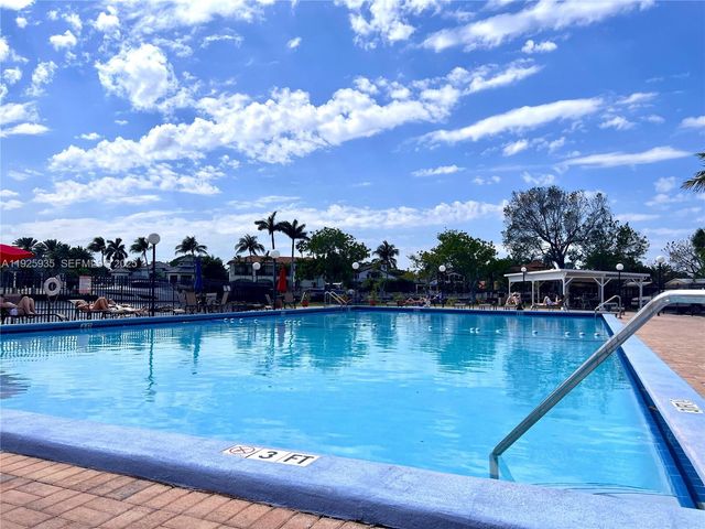 501 Three Islands Blvd 119, Hallandale Beach, FL 33009