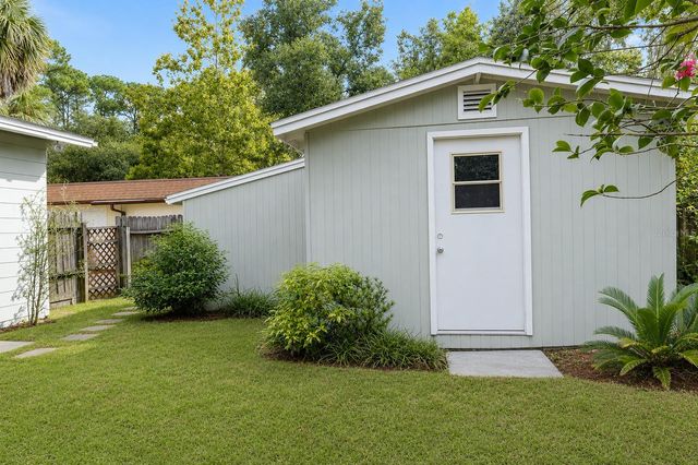 703 NE 6TH PLACE, Gainesville, FL 32601