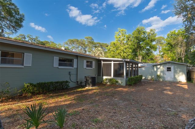 703 NE 6TH PLACE, Gainesville, FL 32601