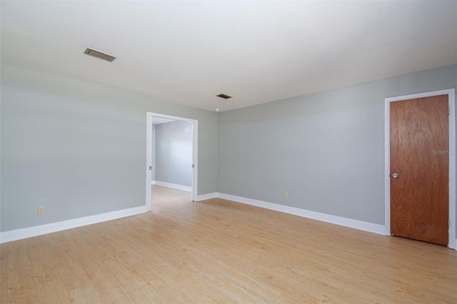 703 NE 6TH PLACE, Gainesville, FL 32601