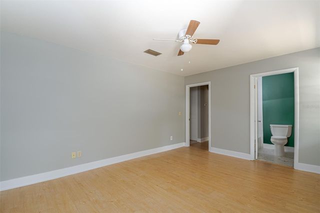 703 NE 6TH PLACE, Gainesville, FL 32601