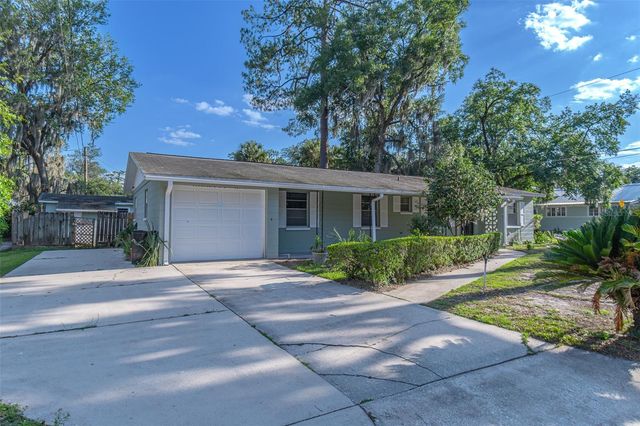 703 NE 6TH PLACE, Gainesville, FL 32601