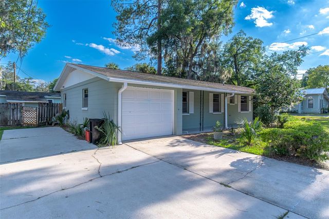 703 NE 6TH PLACE, Gainesville, FL 32601