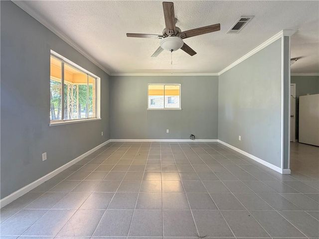 612 STANTON Street, New Llano, LA 71461