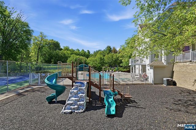 5301 Tudor Drive, Pequannock Township, NJ 07444