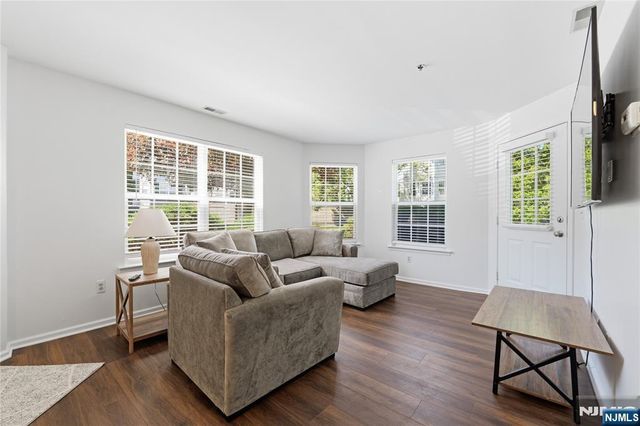 5301 Tudor Drive, Pequannock Township, NJ 07444