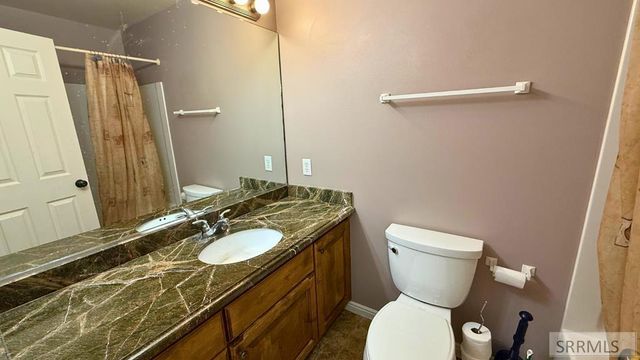 5022 Vintage Lane, Ammon, ID 83406