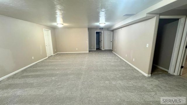 5022 Vintage Lane, Ammon, ID 83406